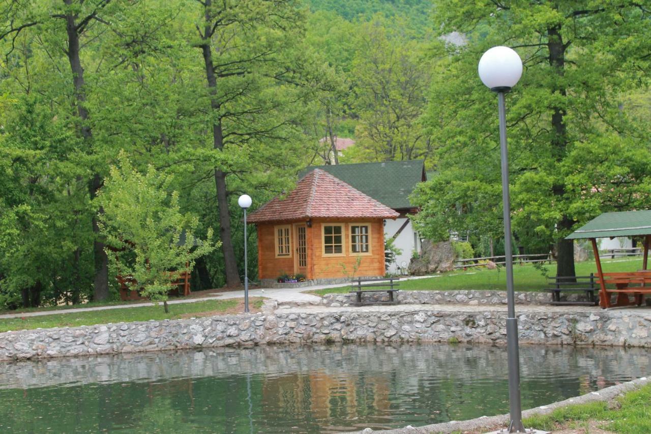 Strmosten Vodopad Lisine Bed & Breakfast エクステリア 写真
